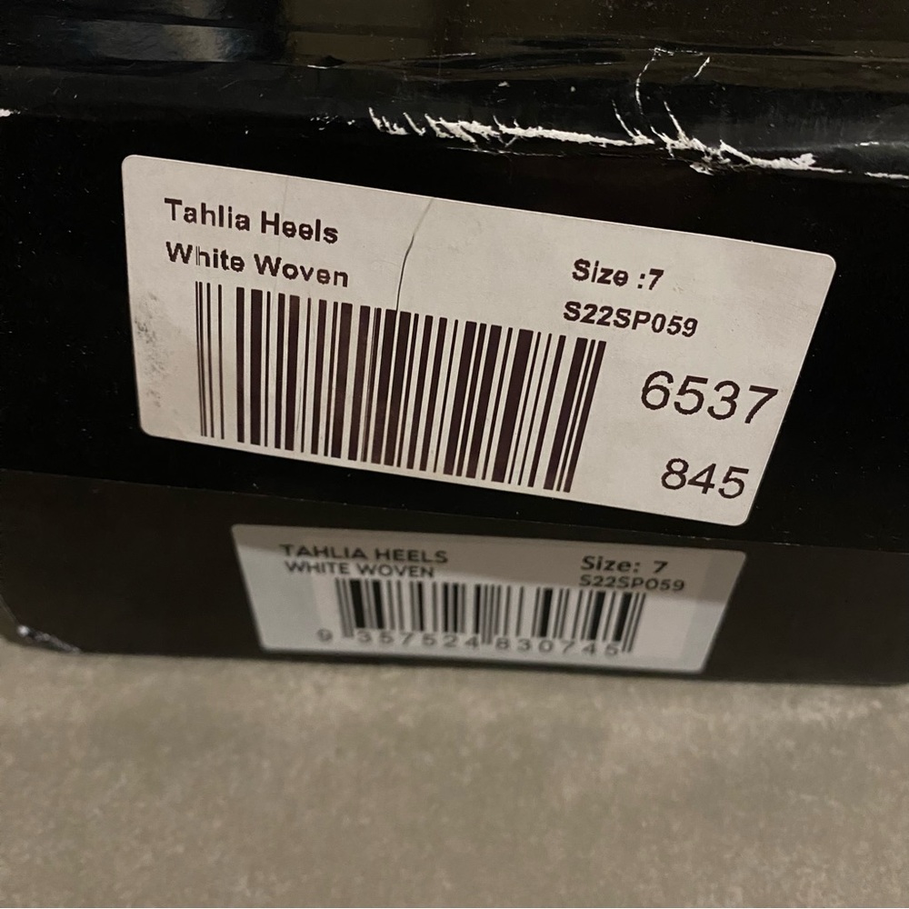 BNIB Spurr Tahlia Heels - Size 7 - Picture 4 of 4